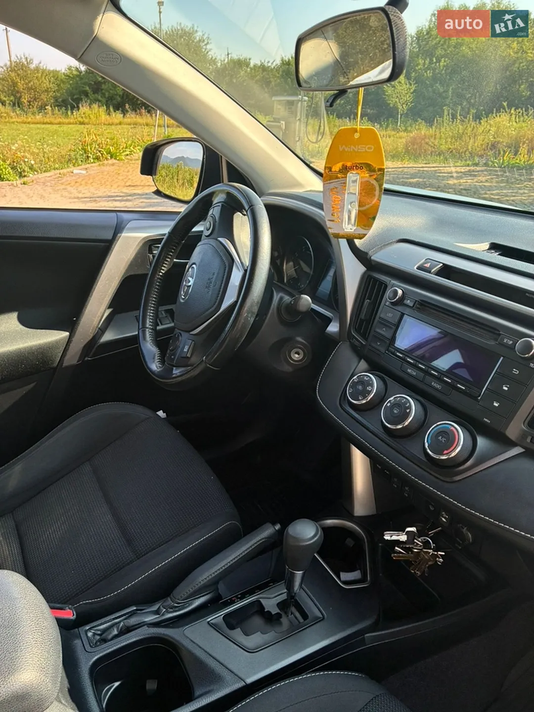 2018 Toyota RAV 4 - мініатюра 10