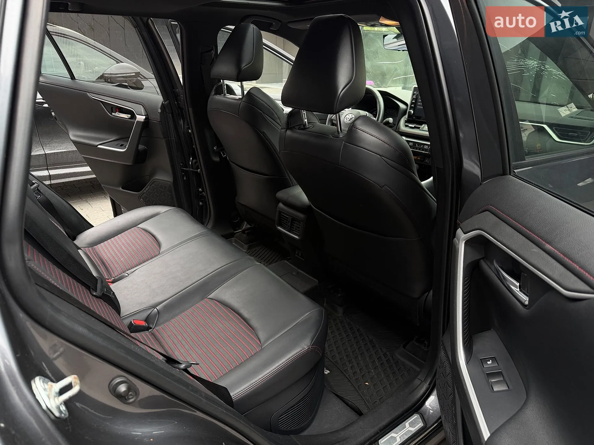 2021 Toyota RAV 4 - мініатюра 29