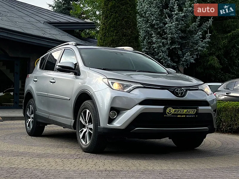 Toyota RAV4 2017