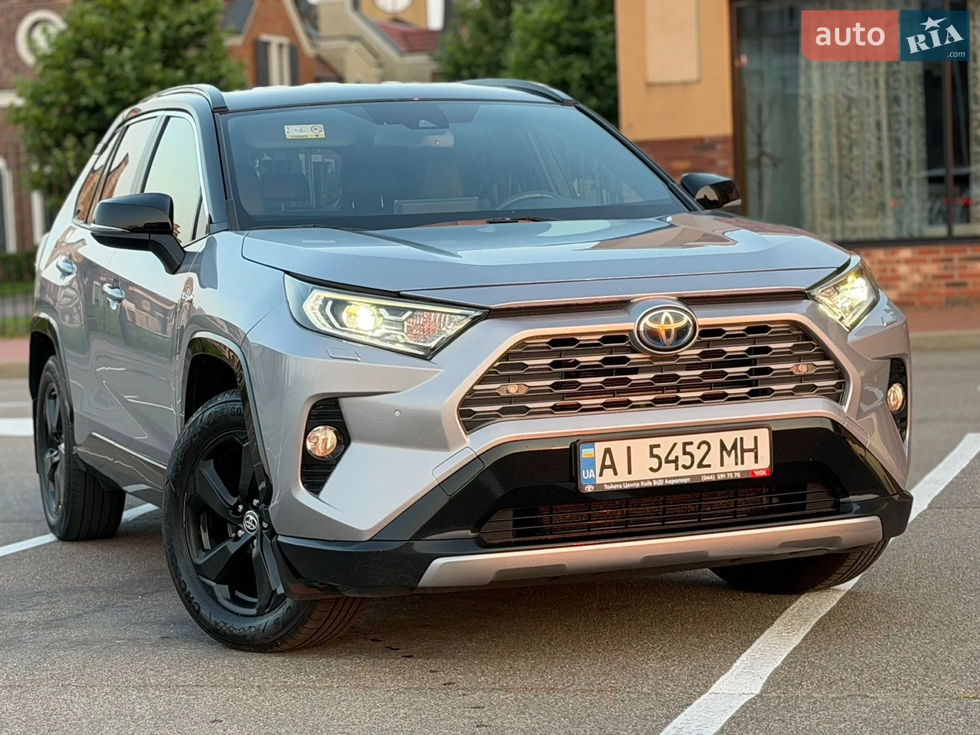 2020 Toyota RAV 4 - мініатюра 5