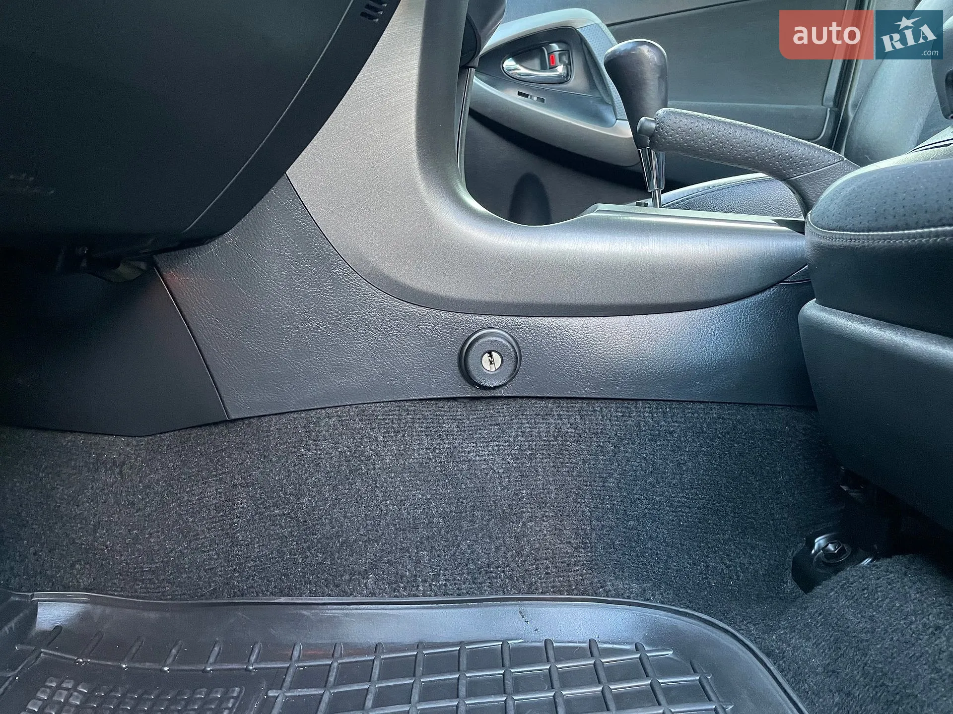 2011 Toyota RAV 4 - мініатюра 117