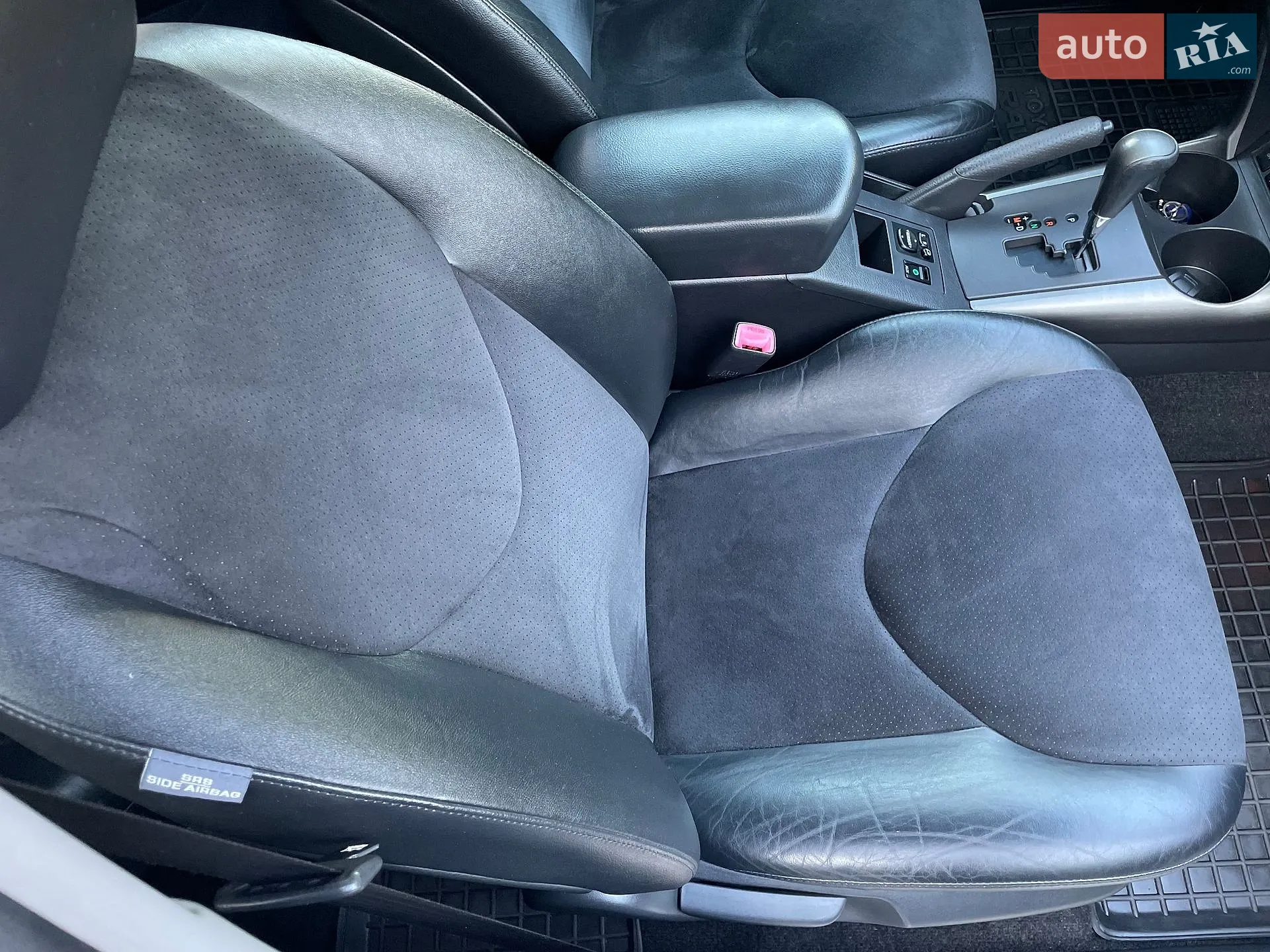 2011 Toyota RAV 4 - мініатюра 135