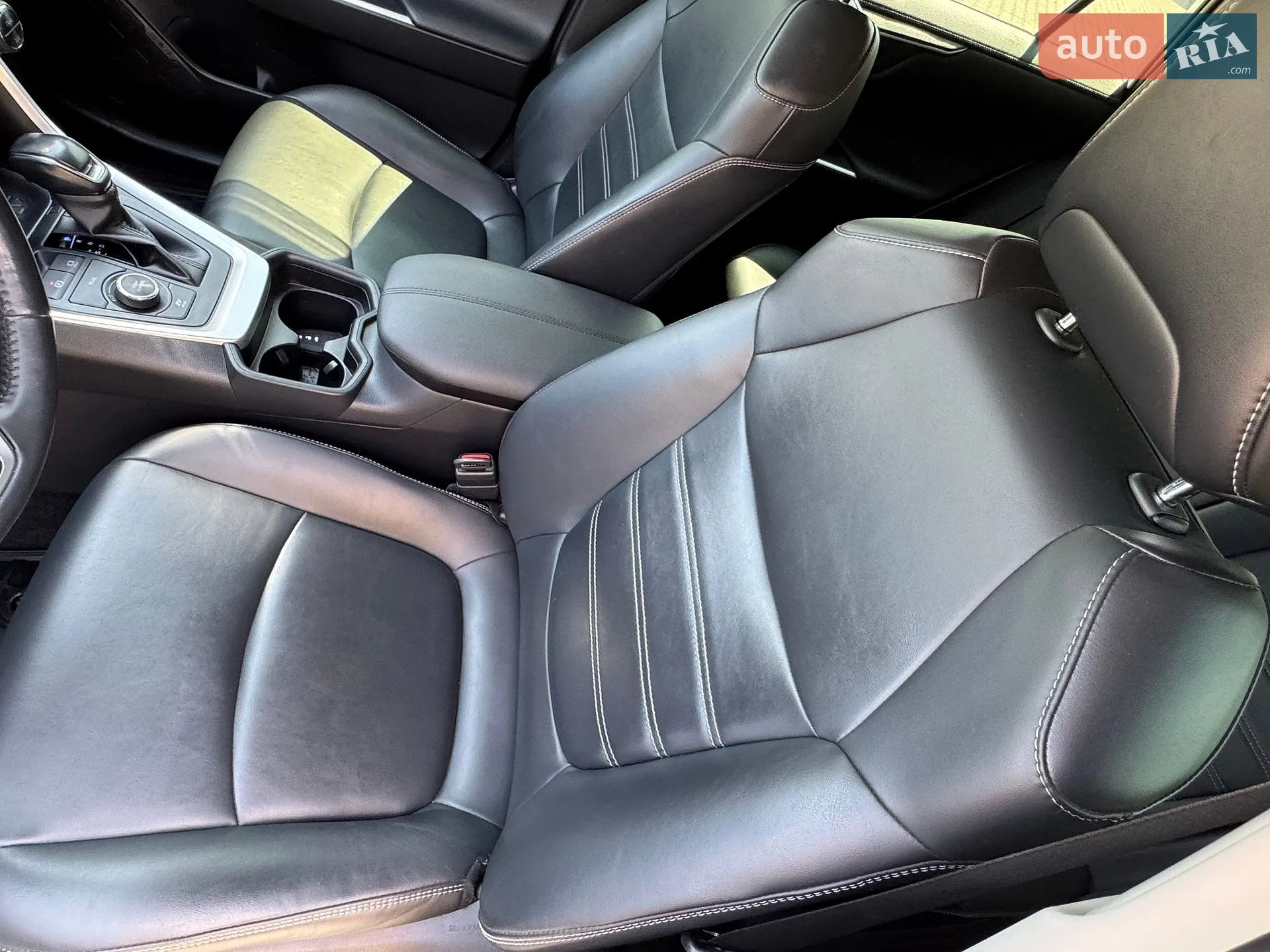 2020 Toyota RAV 4 - мініатюра 32