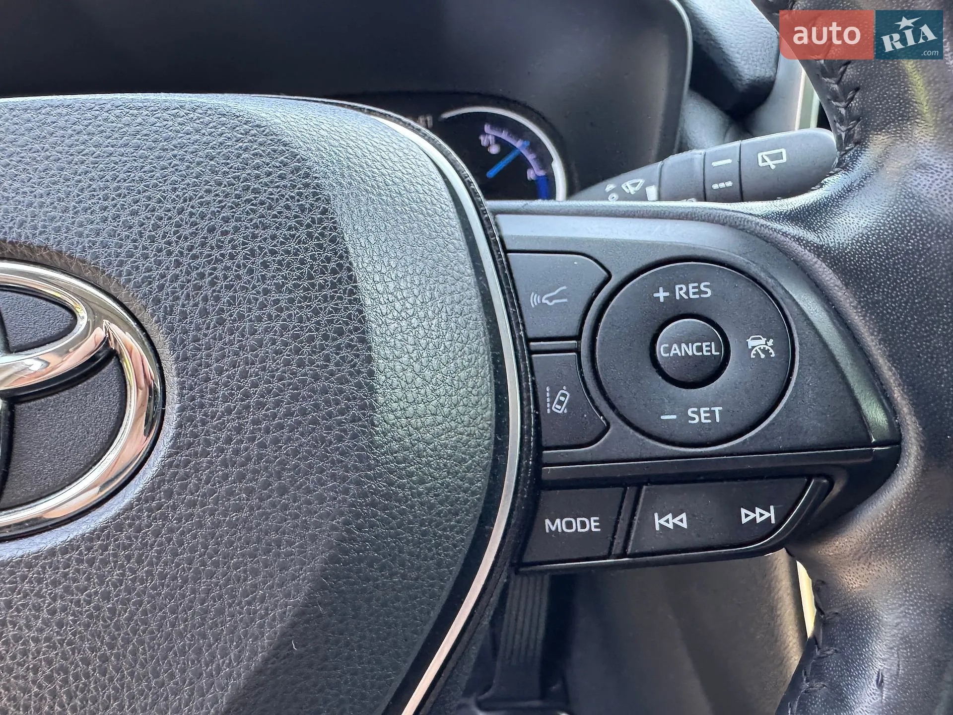 2020 Toyota RAV 4 - мініатюра 36