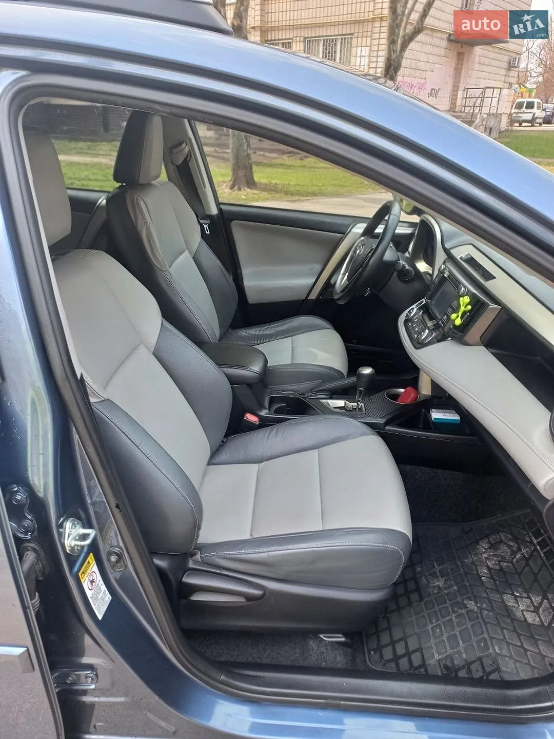 2014 Toyota RAV 4 - мініатюра 6