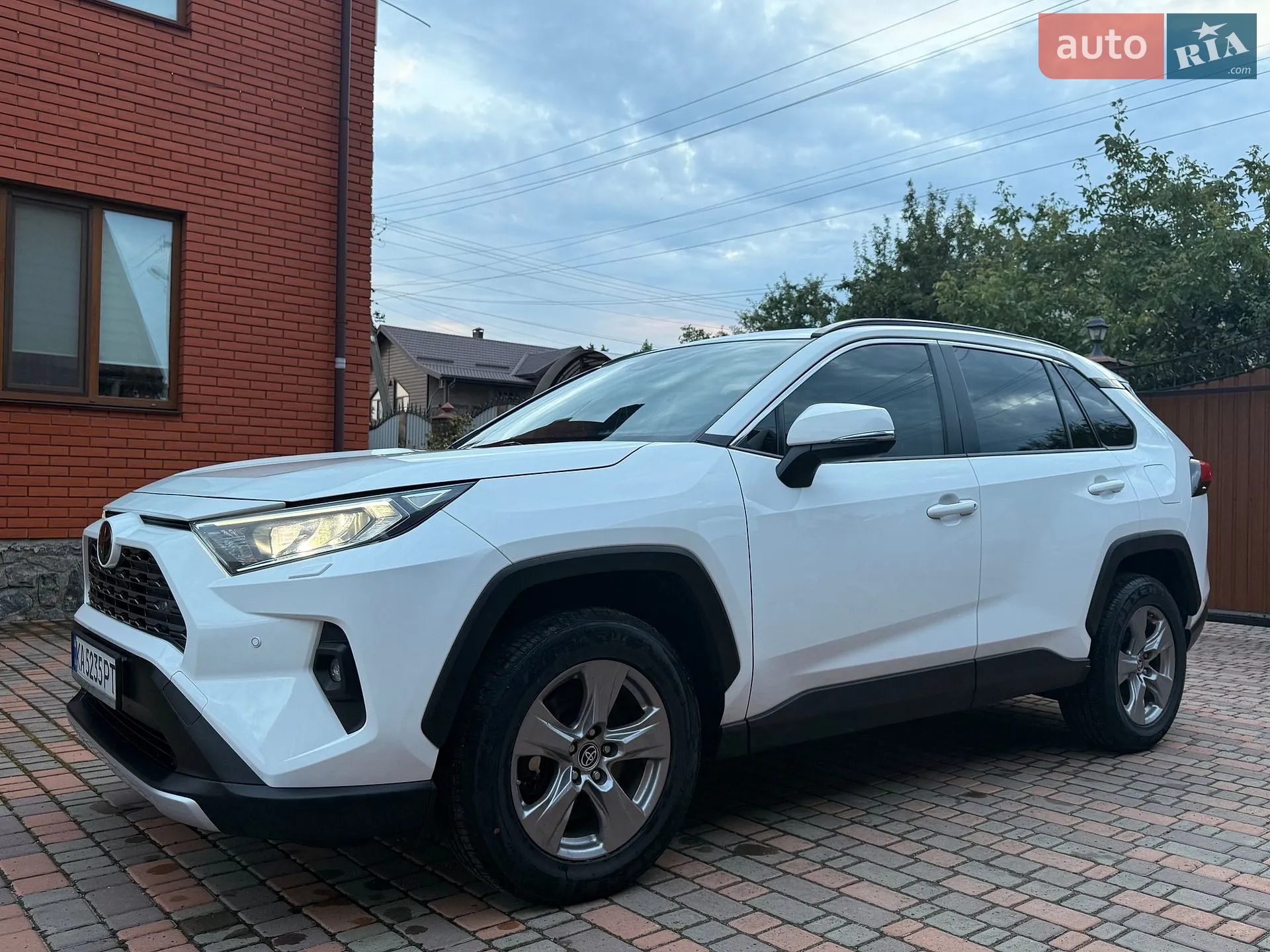 2022 Toyota RAV 4 - мініатюра 4