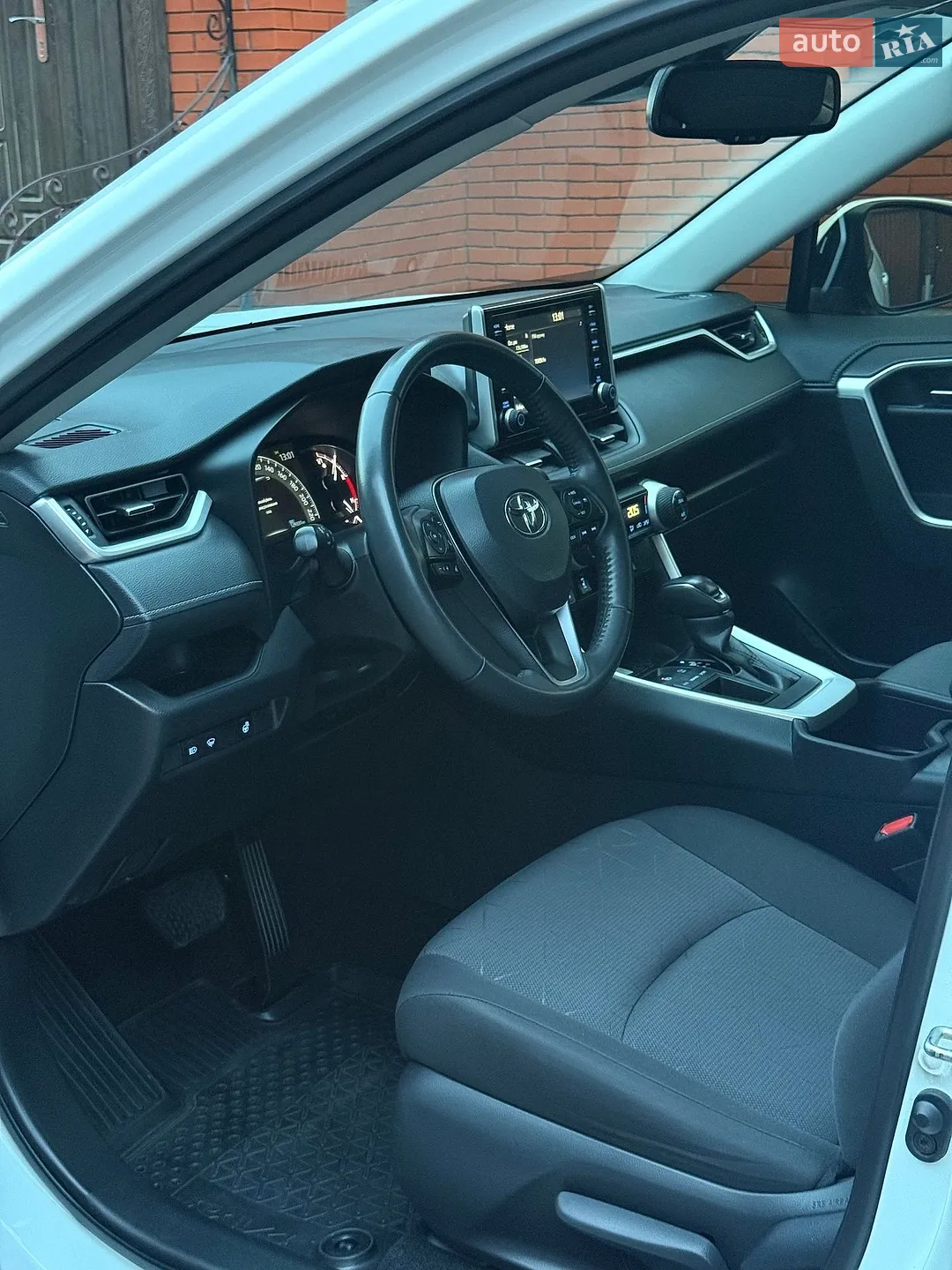 2022 Toyota RAV 4 - мініатюра 23