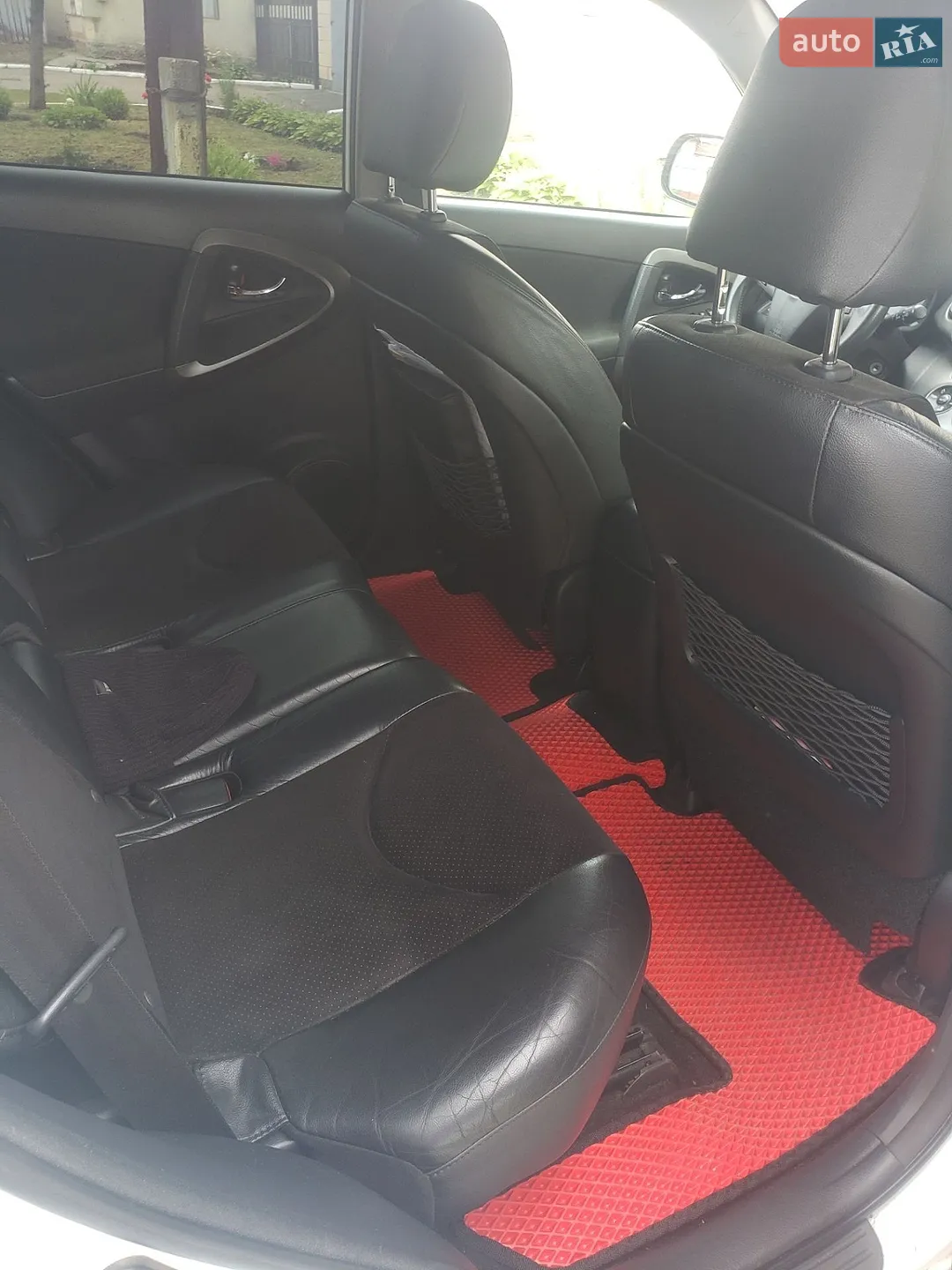 2010 Toyota RAV 4 - мініатюра 8