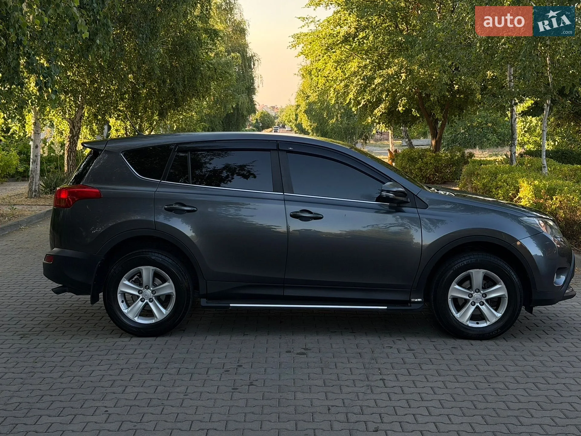 2014 Toyota RAV 4 - мініатюра 10