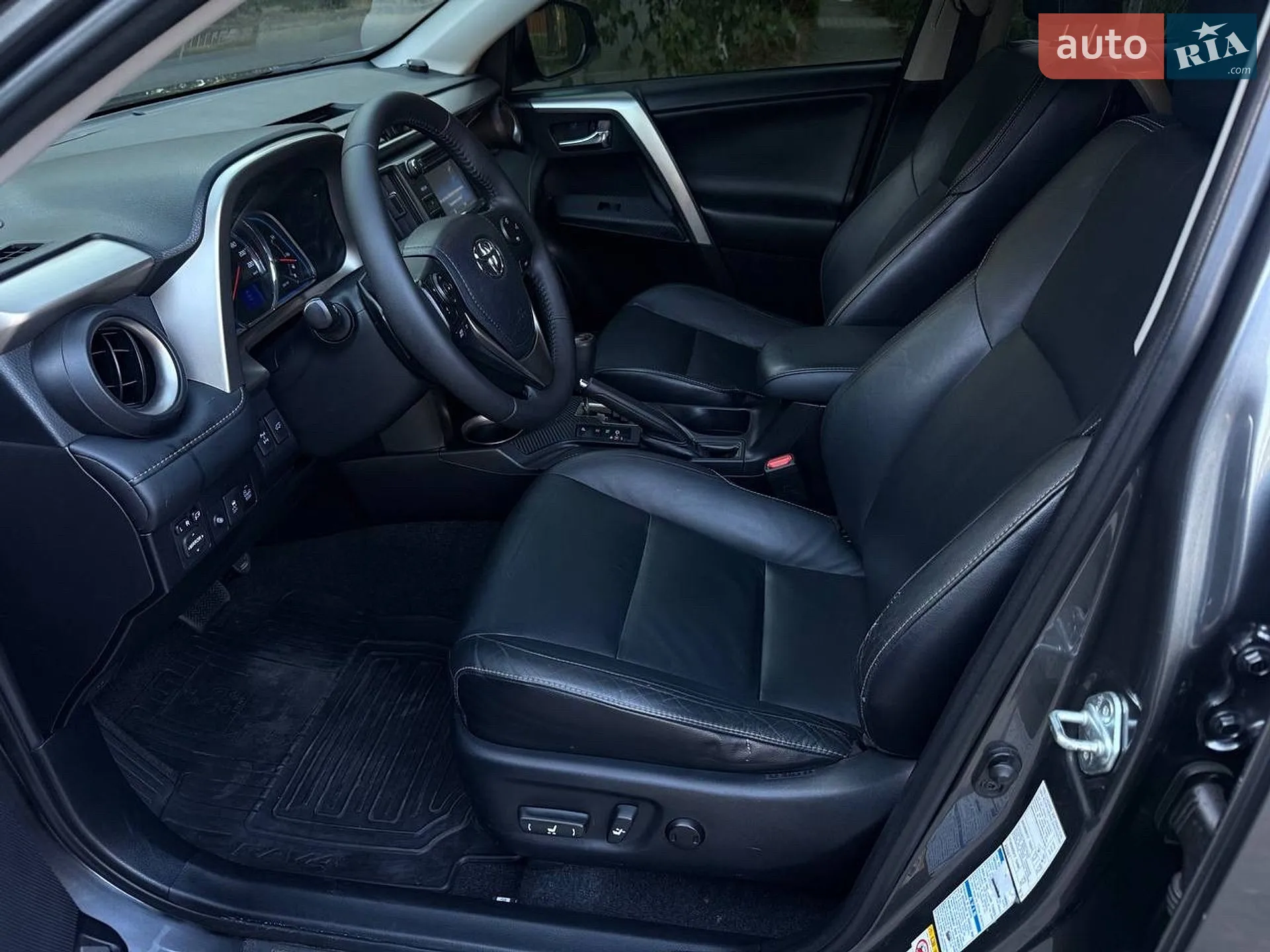 2014 Toyota RAV 4 - мініатюра 18
