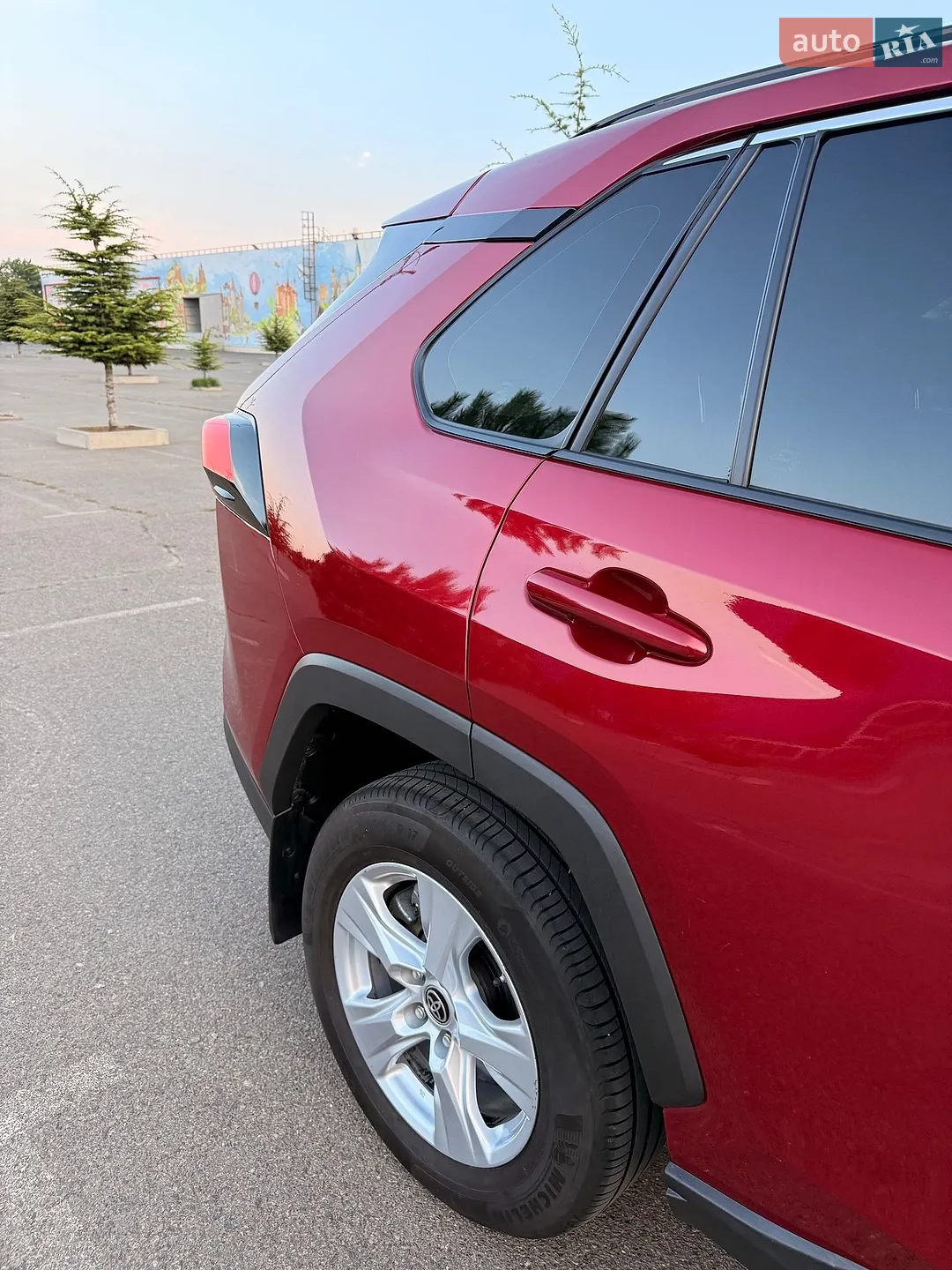 2019 Toyota RAV 4 - мініатюра 18