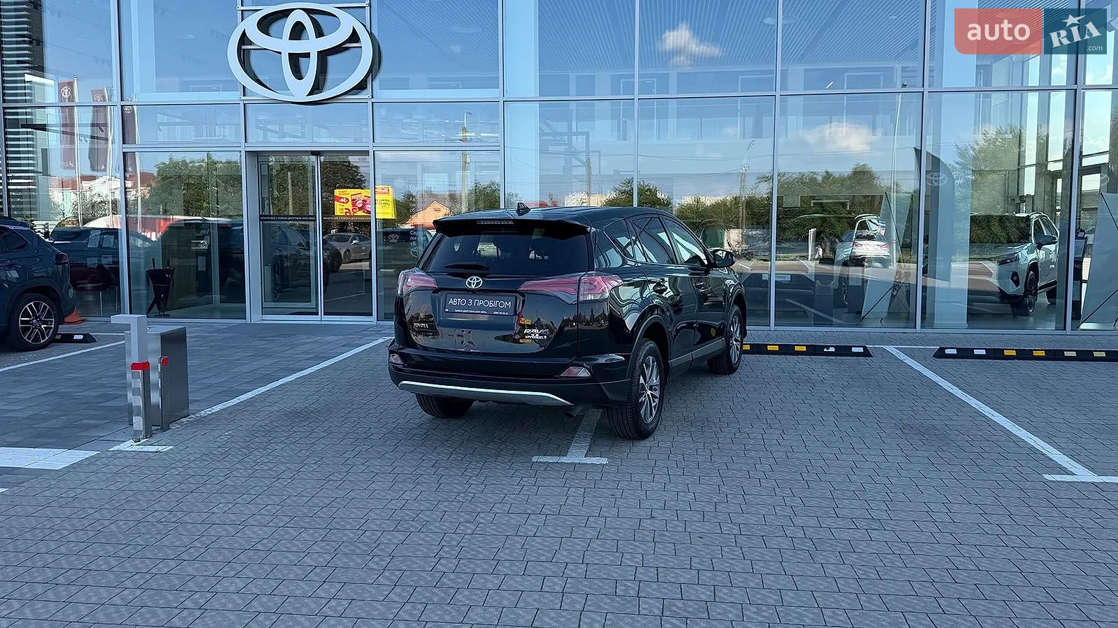 2016 Toyota RAV 4 - мініатюра 18