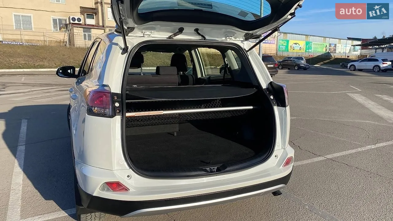 2016 Toyota RAV 4 - мініатюра 4