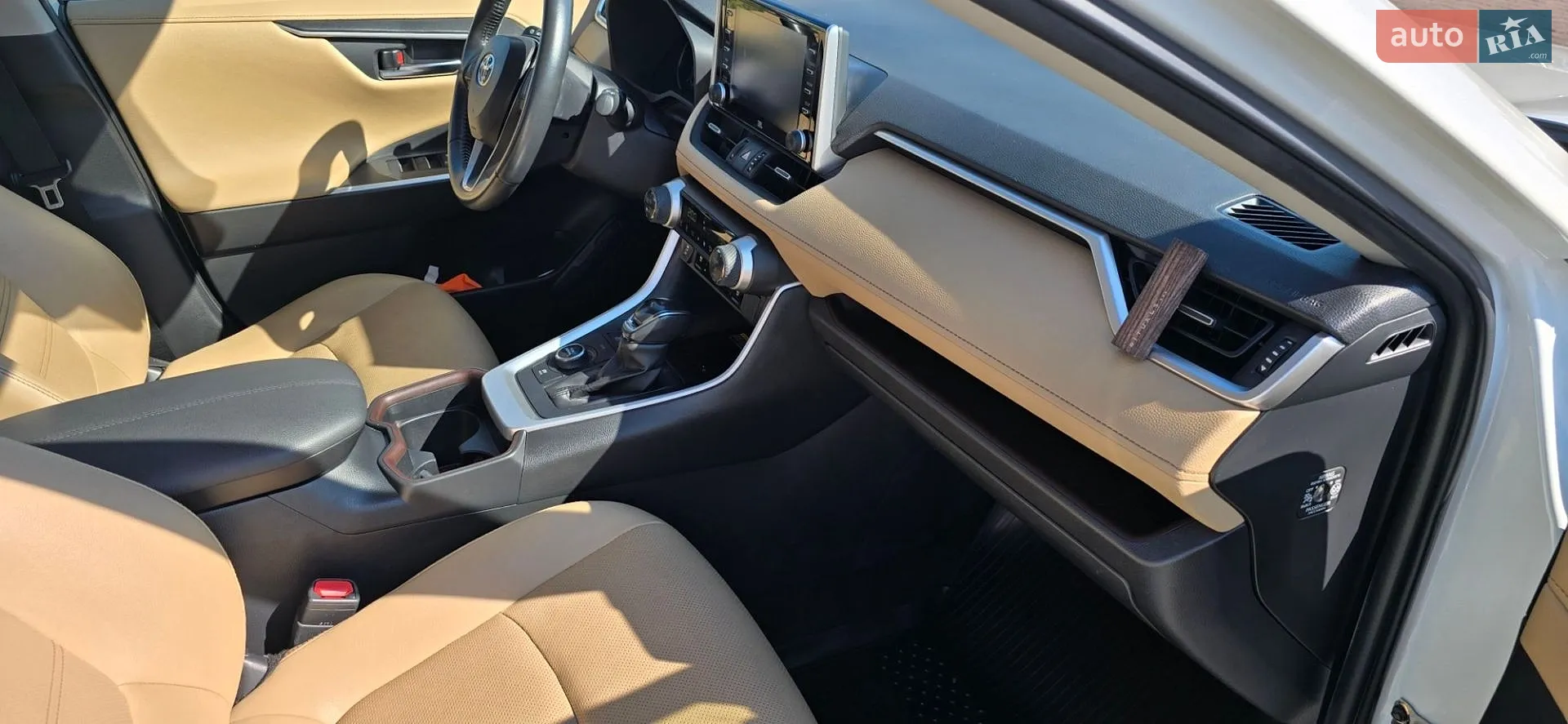 2021 Toyota RAV 4 - мініатюра 28