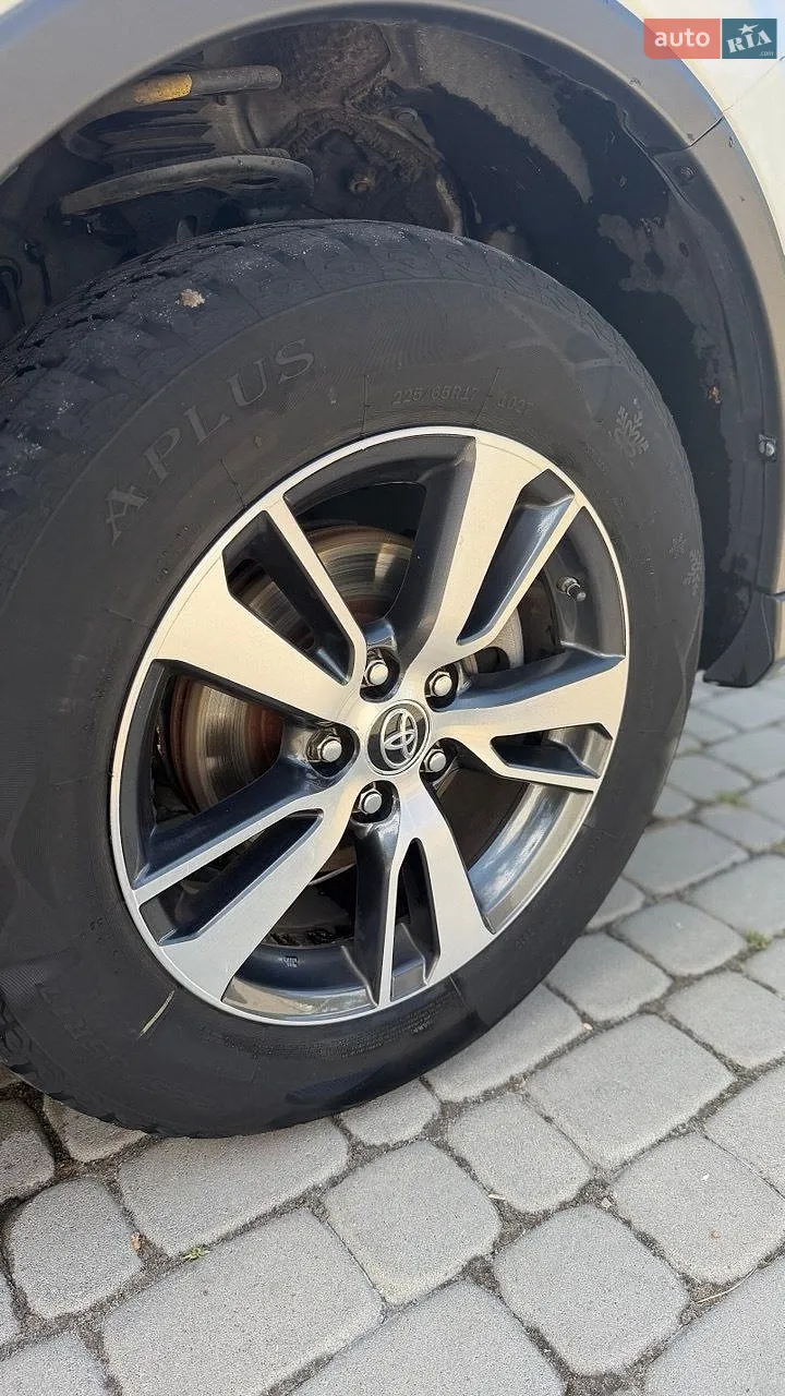 2016 Toyota RAV 4 - мініатюра 11
