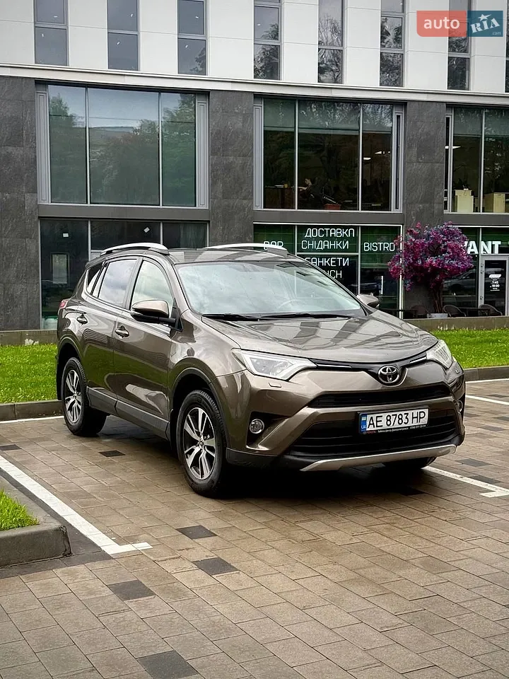 2015 Toyota RAV 4 - мініатюра 9