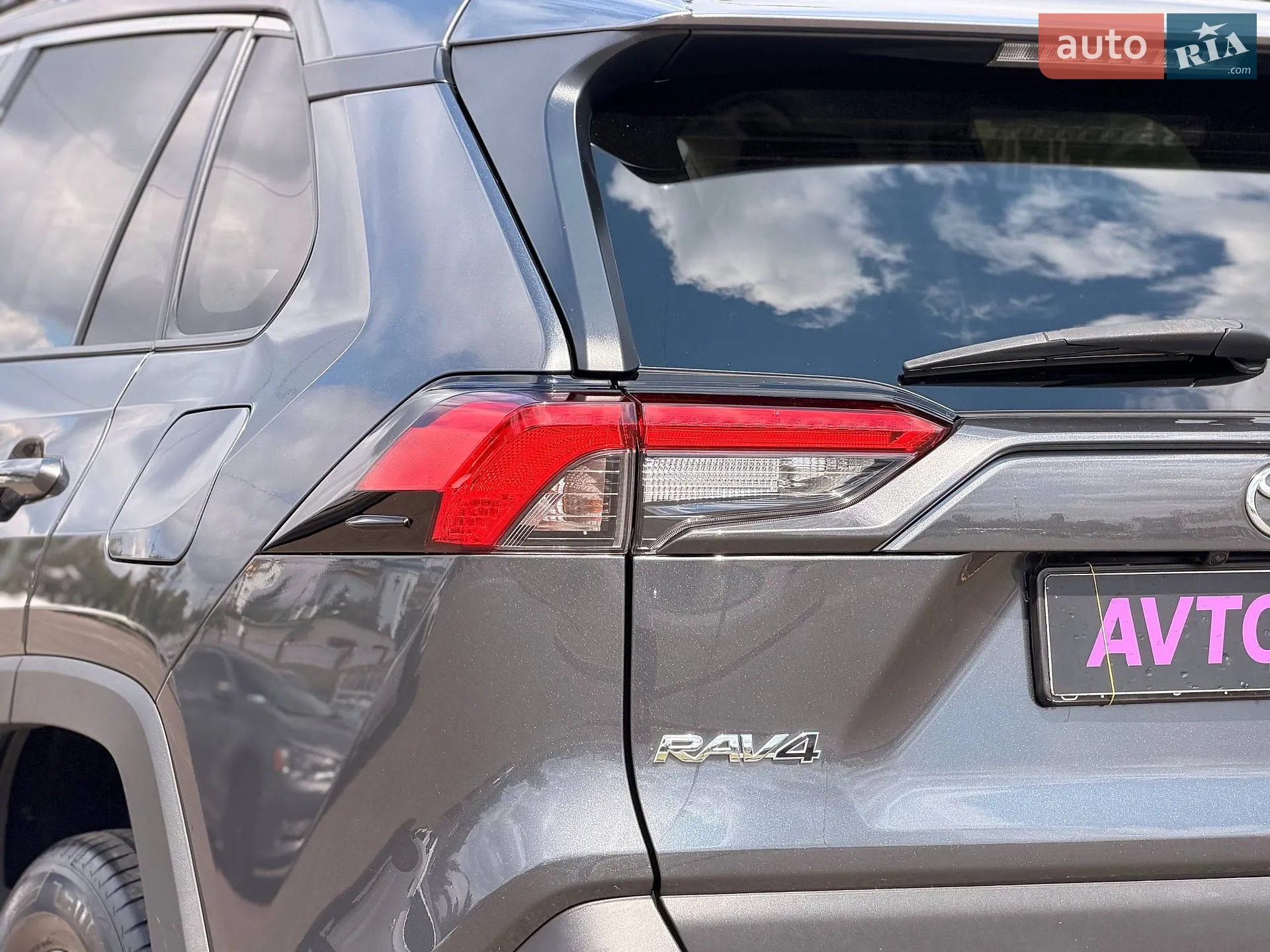 2019 Toyota RAV 4 - мініатюра 29