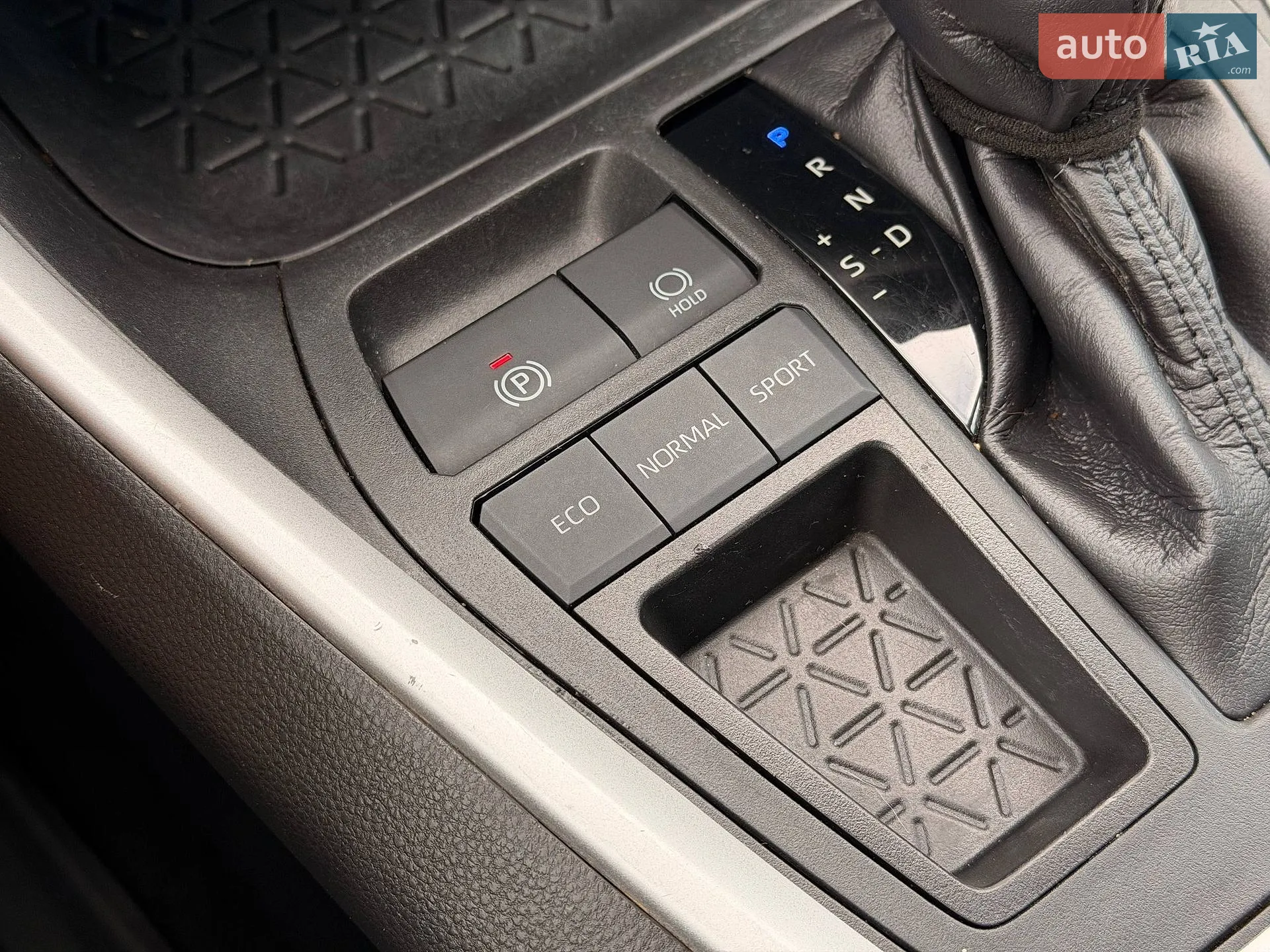 2019 Toyota RAV 4 - мініатюра 81