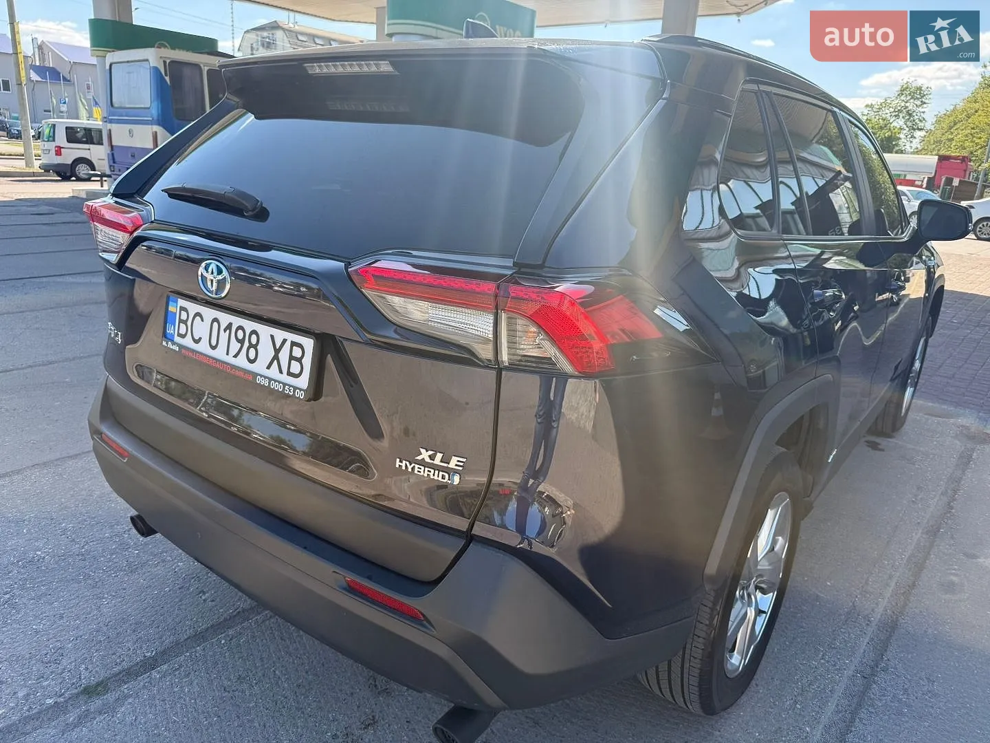 2021 Toyota RAV 4 - мініатюра 13