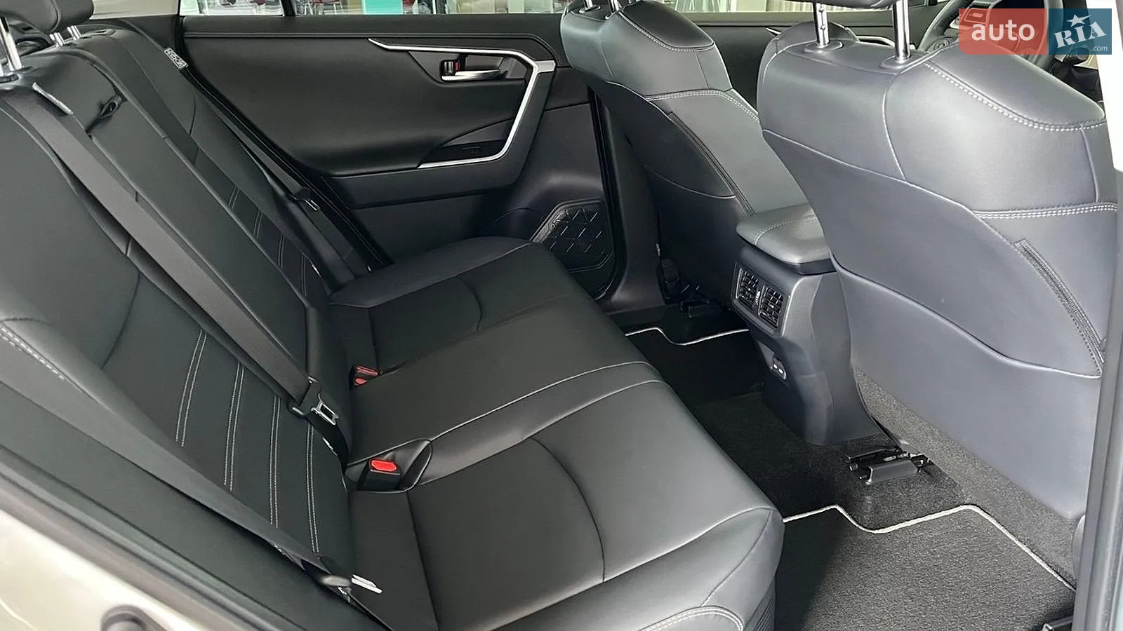 2025 Toyota RAV 4 - мініатюра 7