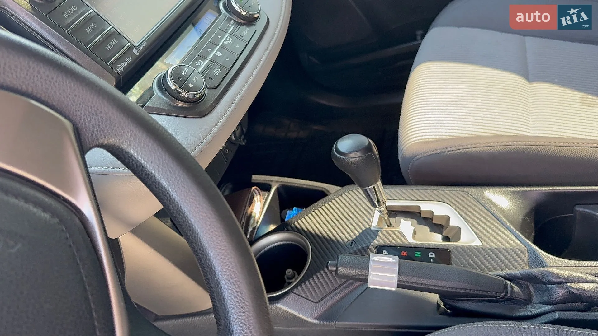 2015 Toyota RAV 4 - мініатюра 17