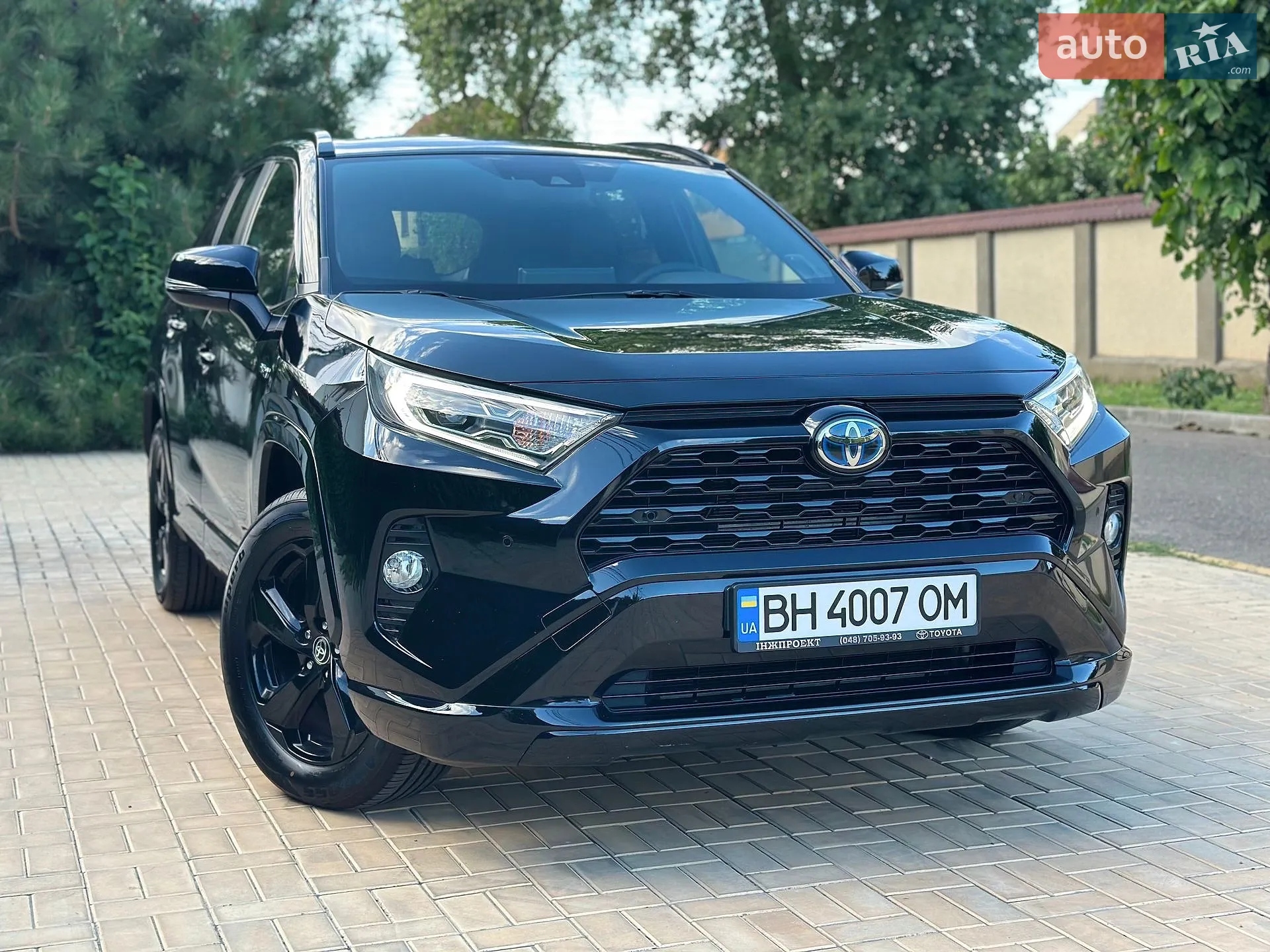2021 Toyota RAV 4 - фото 1