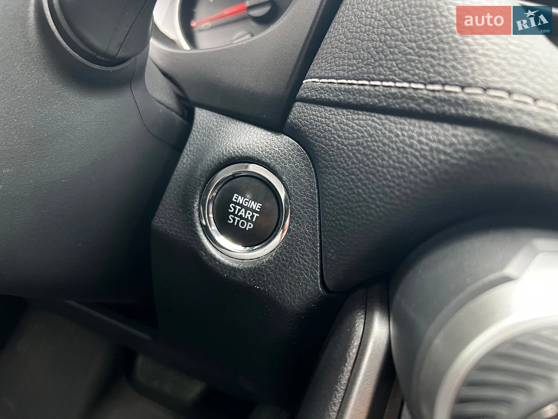 2019 Toyota RAV 4 - мініатюра 19