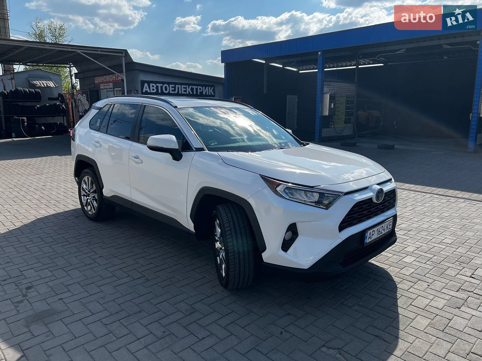 2019 Toyota RAV 4 - мініатюра 8