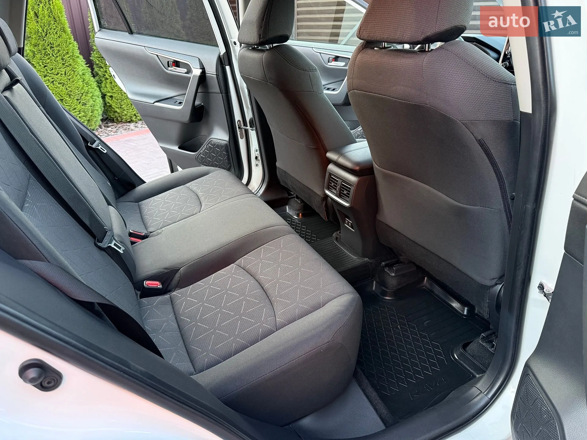 2019 Toyota RAV 4 - мініатюра 65