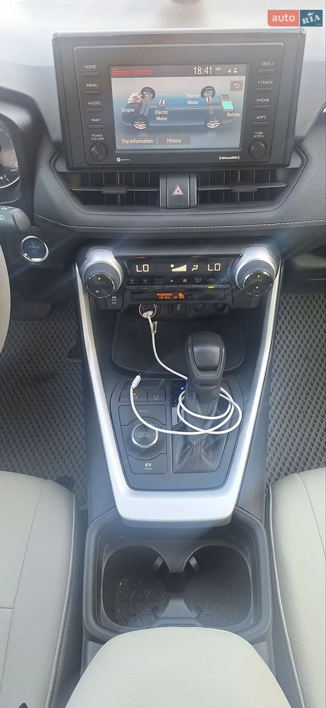 2019 Toyota RAV 4 - мініатюра 21