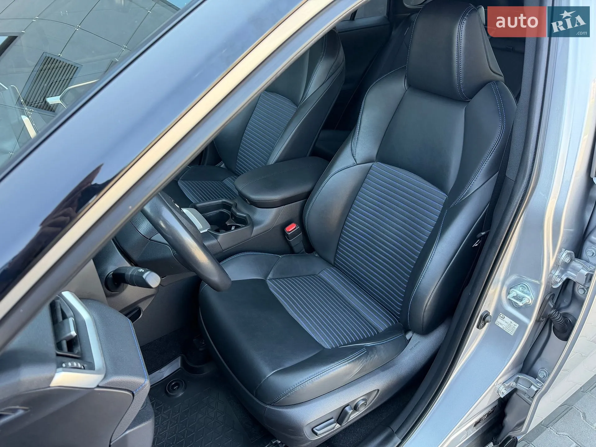 2020 Toyota RAV 4 - мініатюра 22