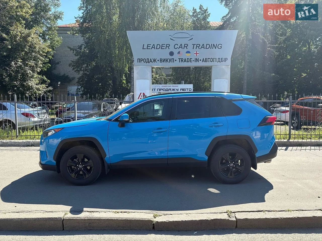 2019 Toyota RAV 4 - мініатюра 9