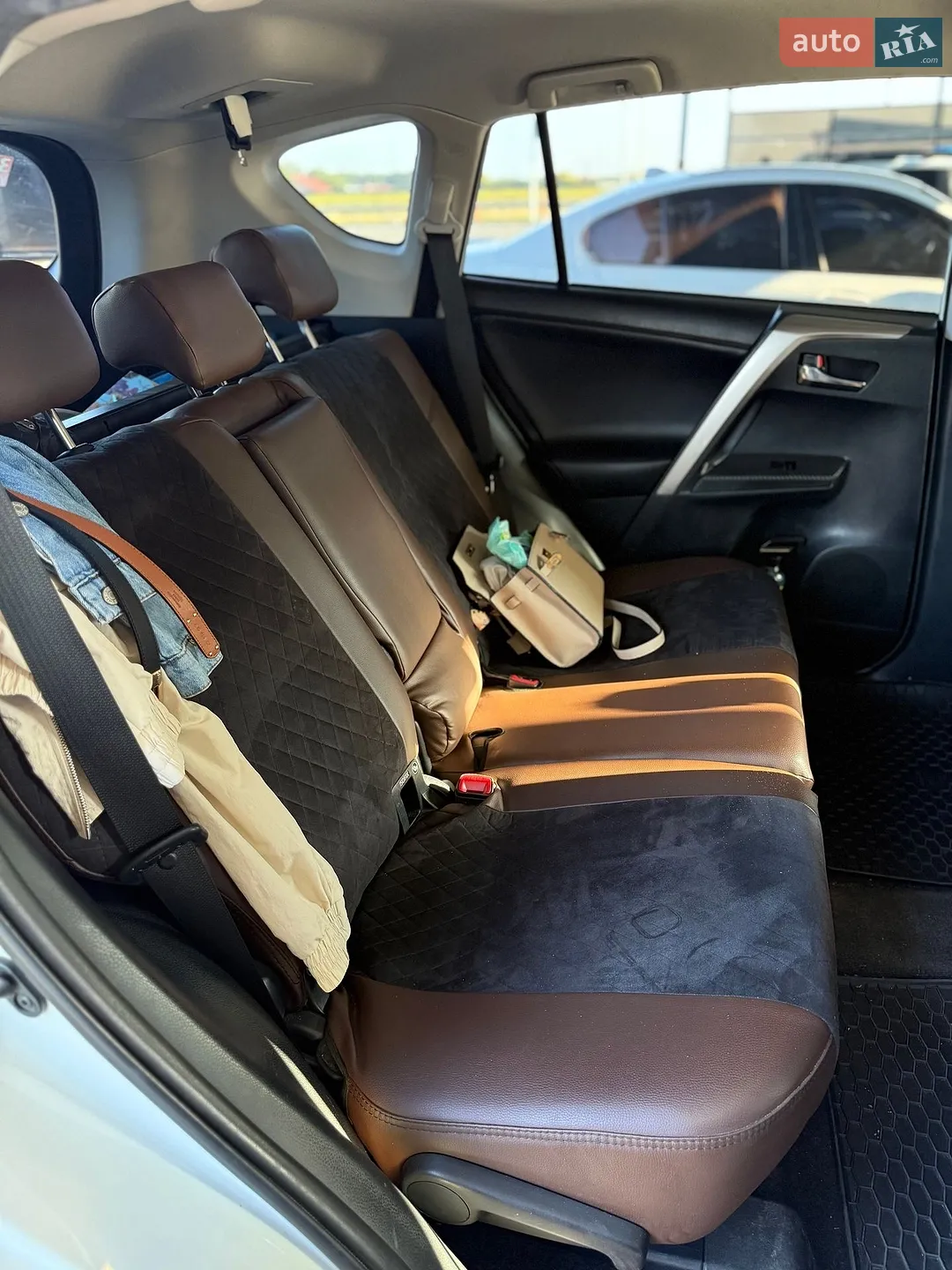 2013 Toyota RAV 4 - мініатюра 10