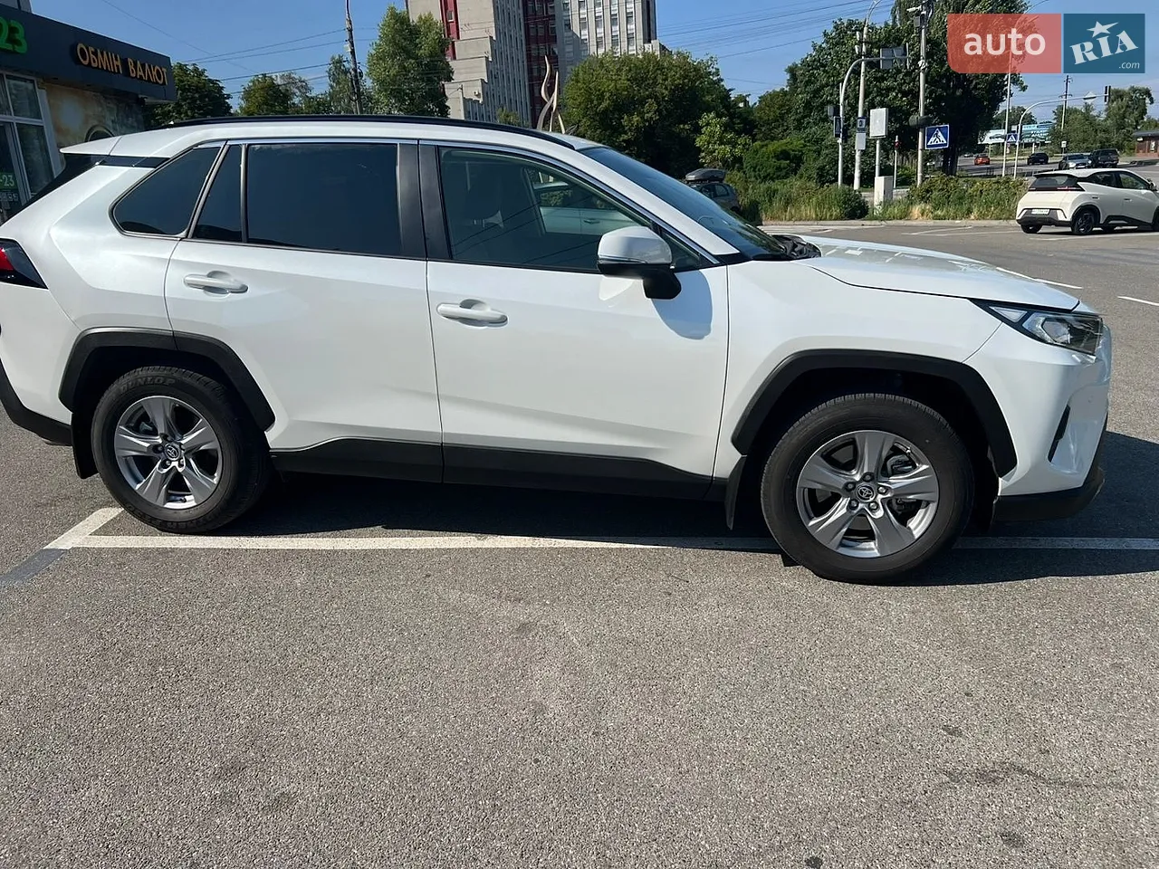 2023 Toyota RAV 4 - мініатюра 6