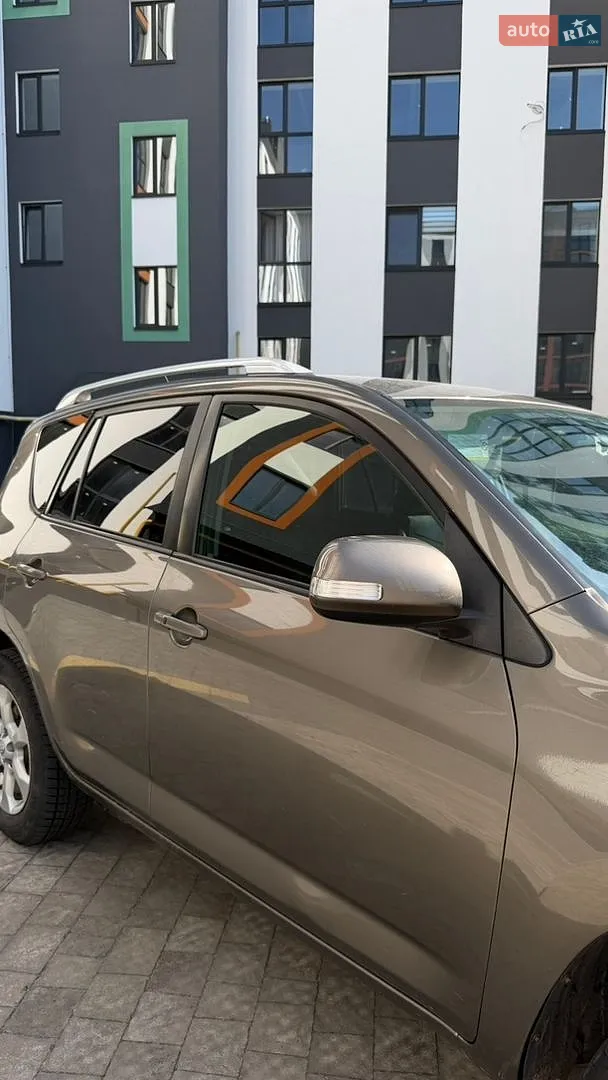 2010 Toyota RAV 4 - мініатюра 13
