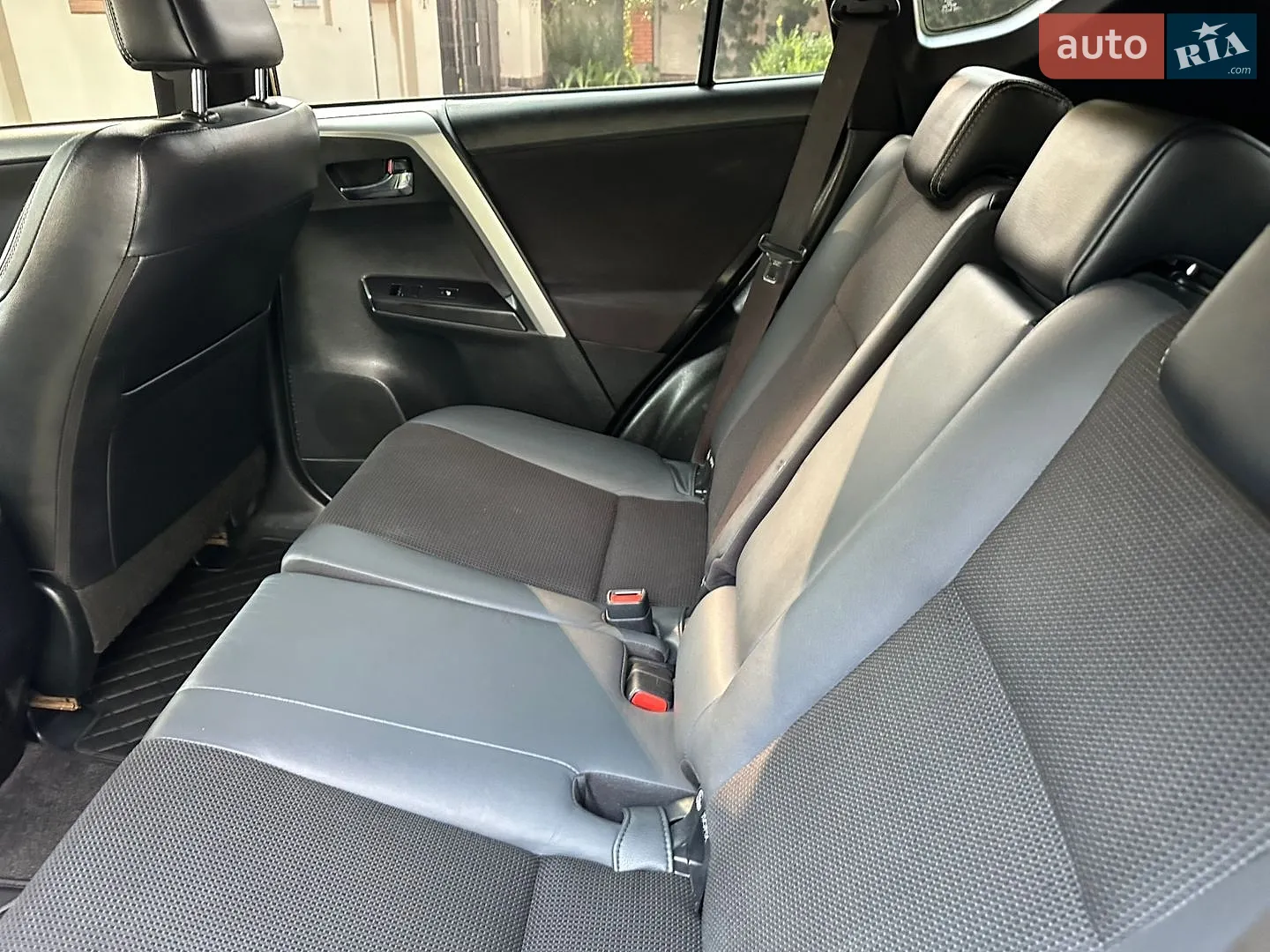 2016 Toyota RAV 4 - мініатюра 102