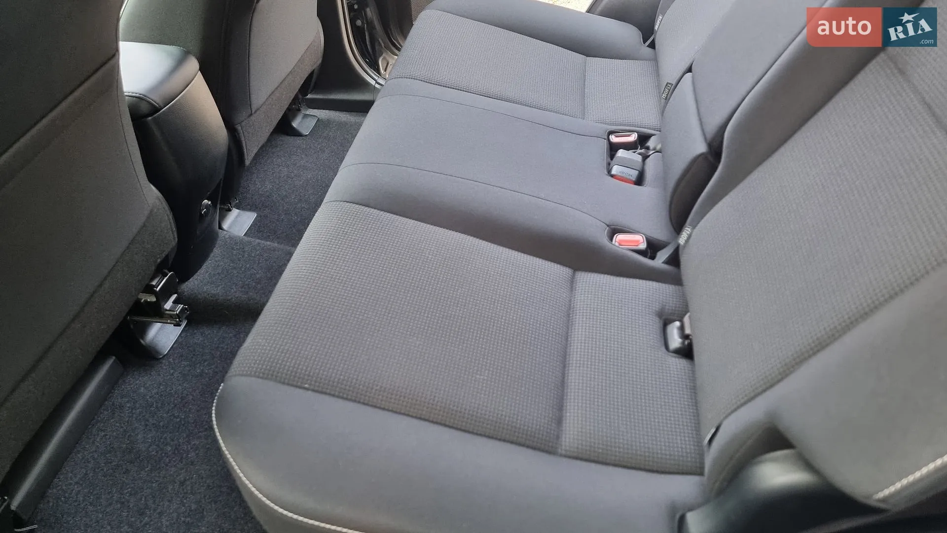 2017 Toyota RAV 4 - мініатюра 24