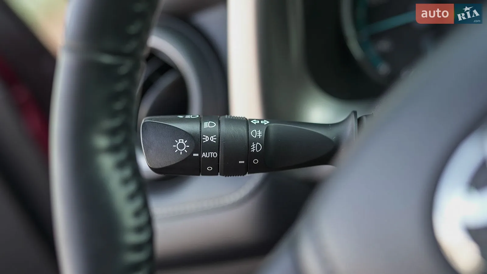 2018 Toyota RAV 4 - мініатюра 26