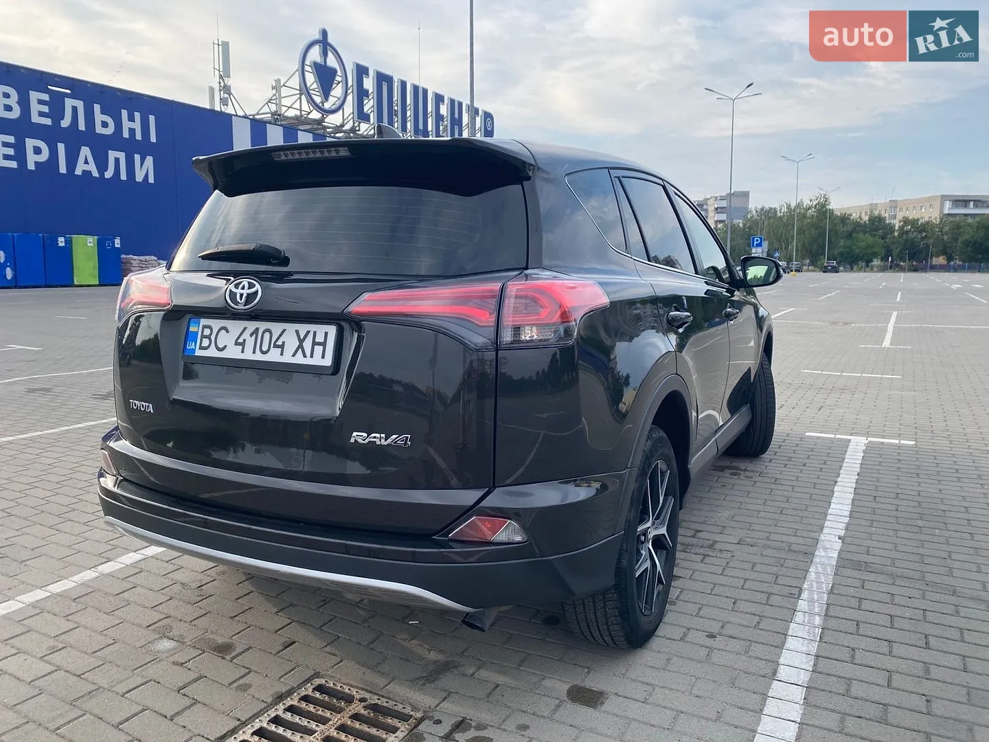 2017 Toyota RAV 4 - мініатюра 9