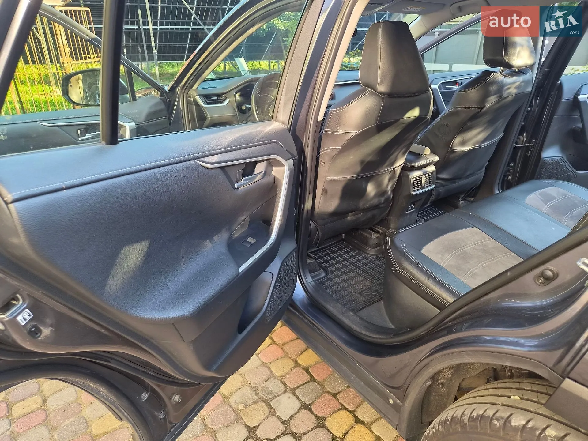 2019 Toyota RAV 4 - мініатюра 19