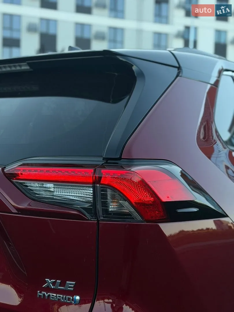 2022 Toyota RAV 4 - мініатюра 6