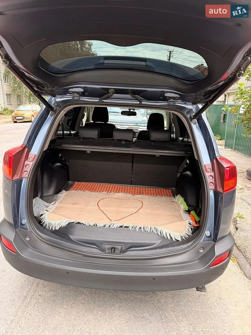 2013 Toyota RAV 4 - мініатюра 7