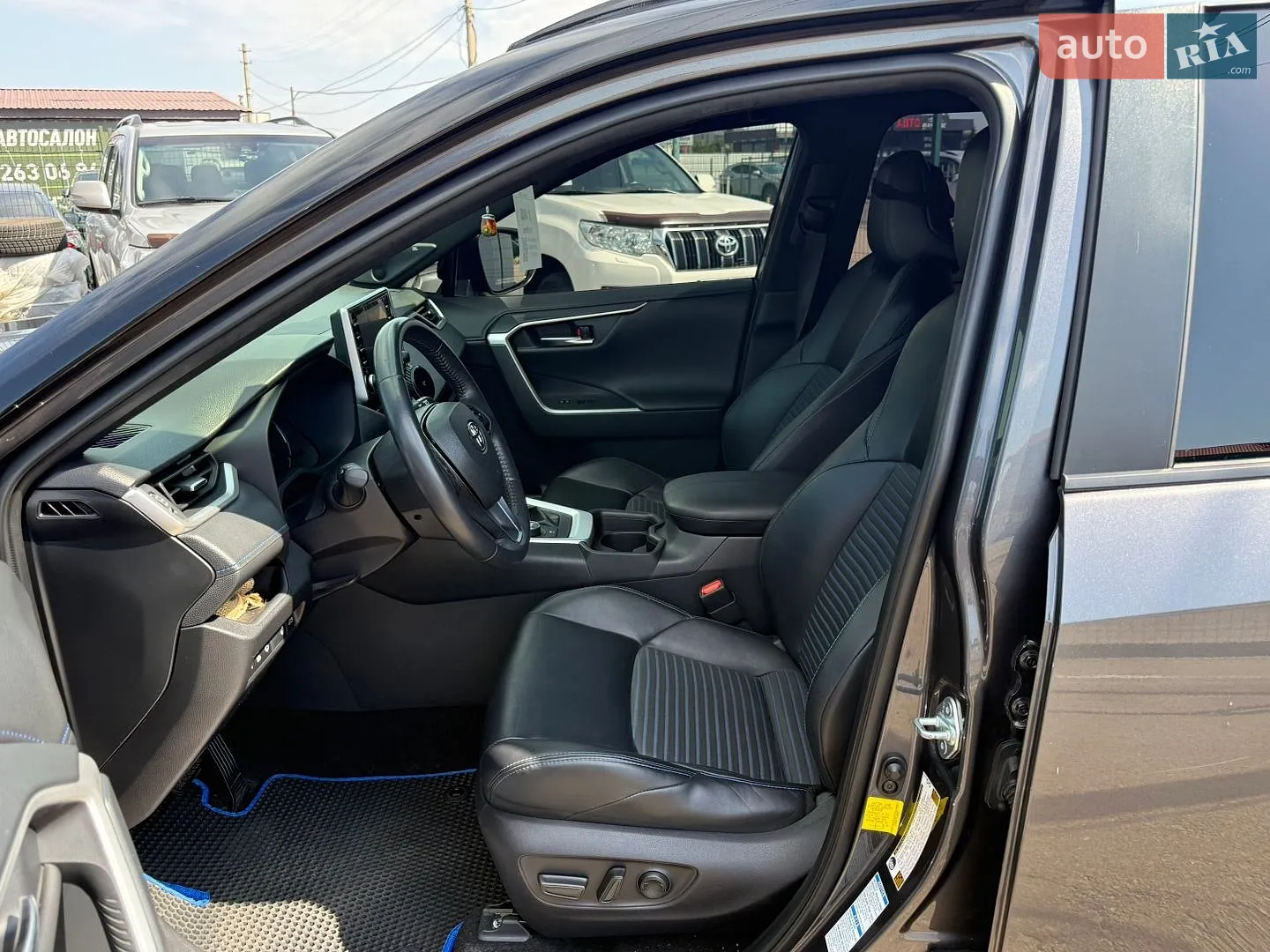 2019 Toyota RAV 4 - мініатюра 16