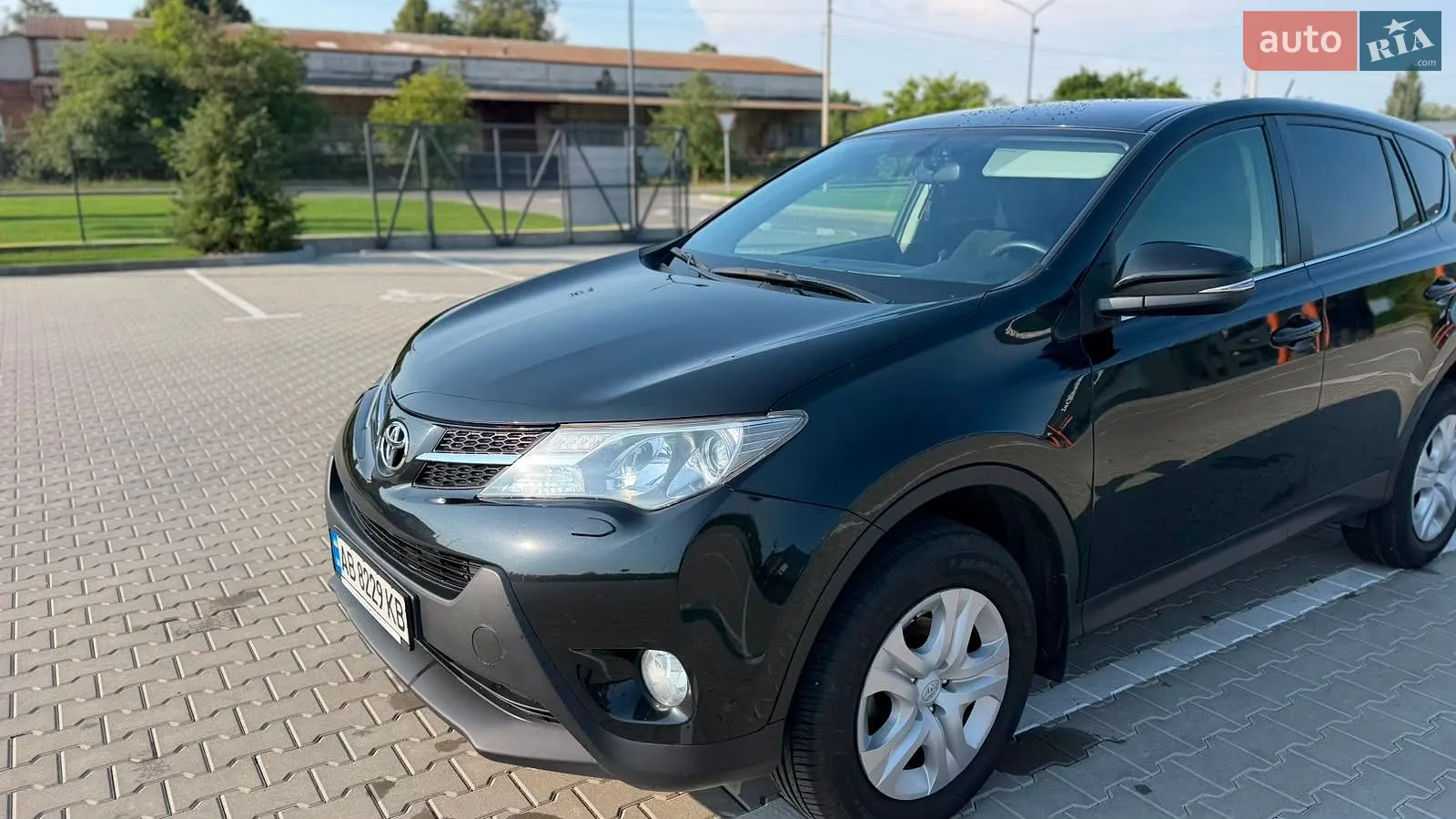 2015 Toyota RAV 4 - мініатюра 9