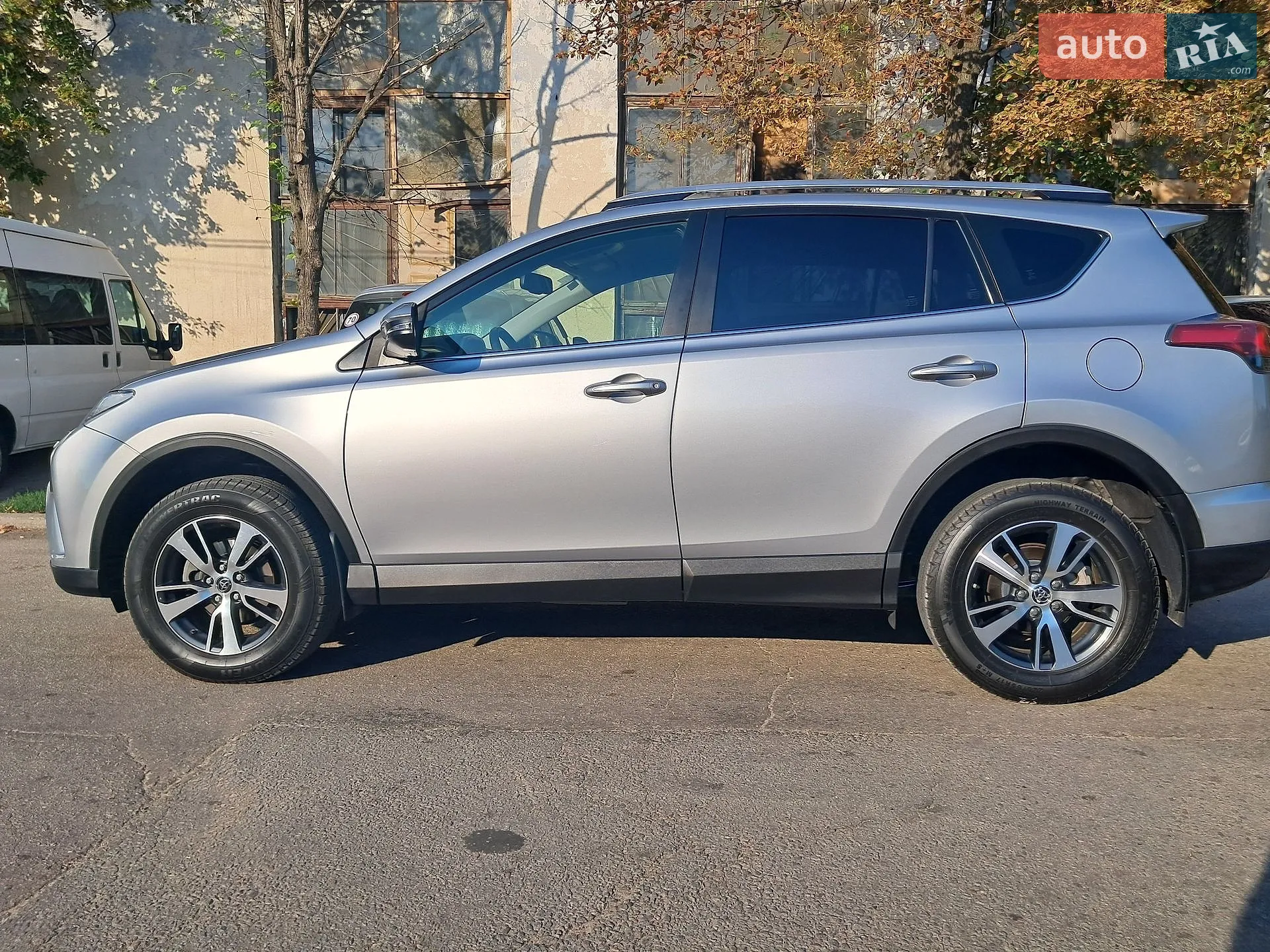 2017 Toyota RAV 4 - мініатюра 5