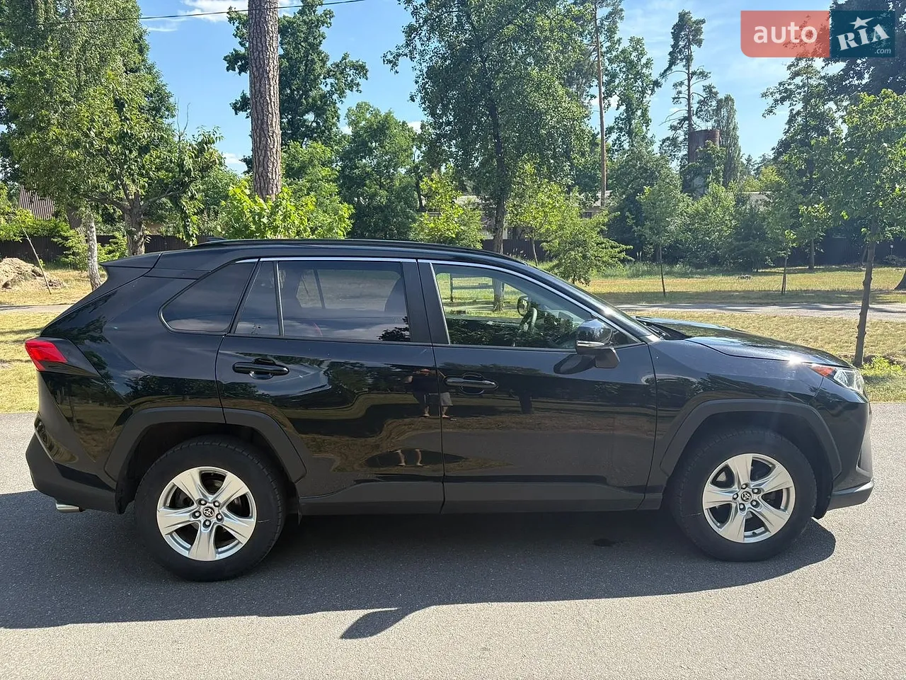 2019 Toyota RAV 4 - мініатюра 17