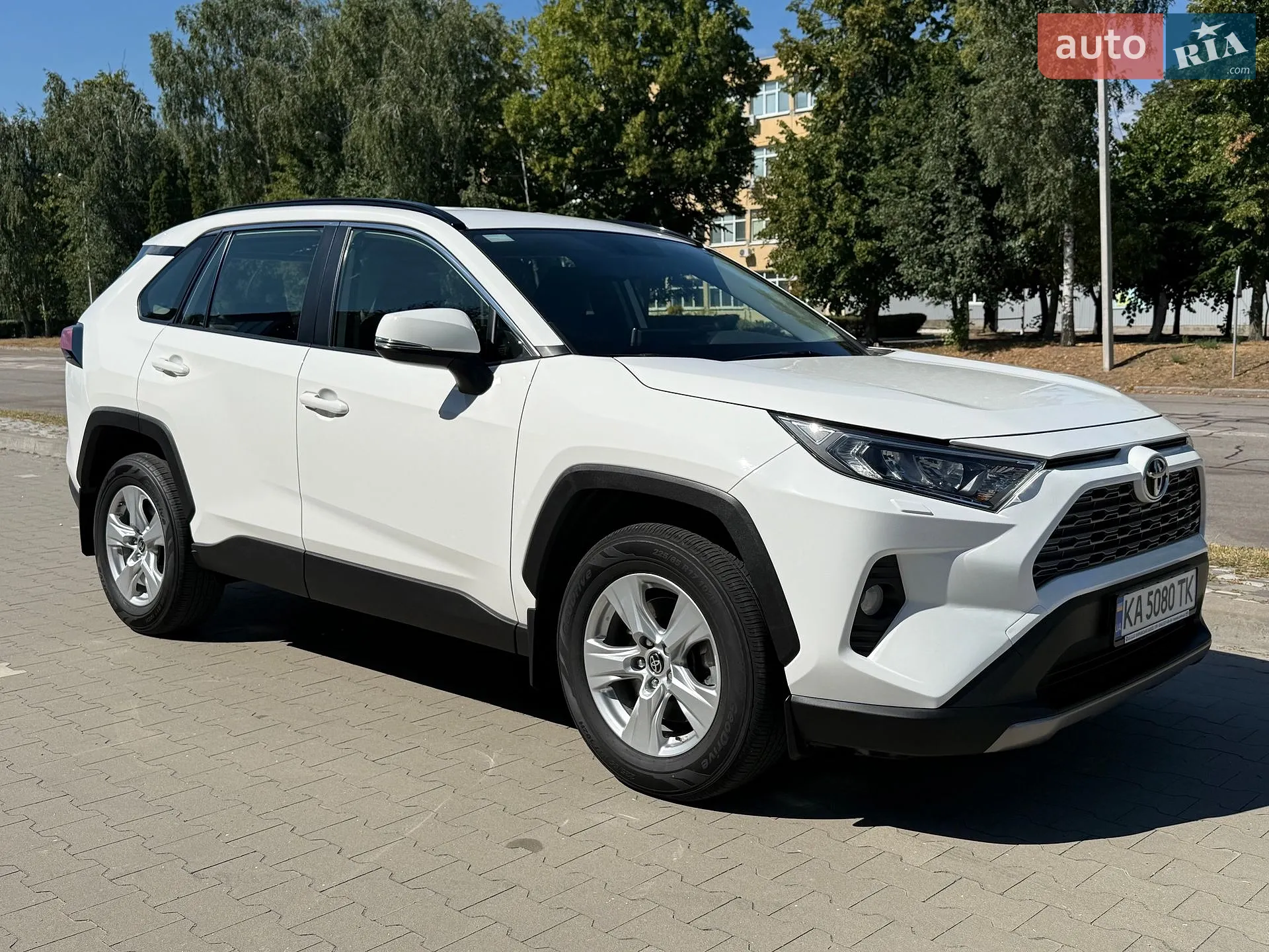 2019 Toyota RAV 4 - мініатюра 11