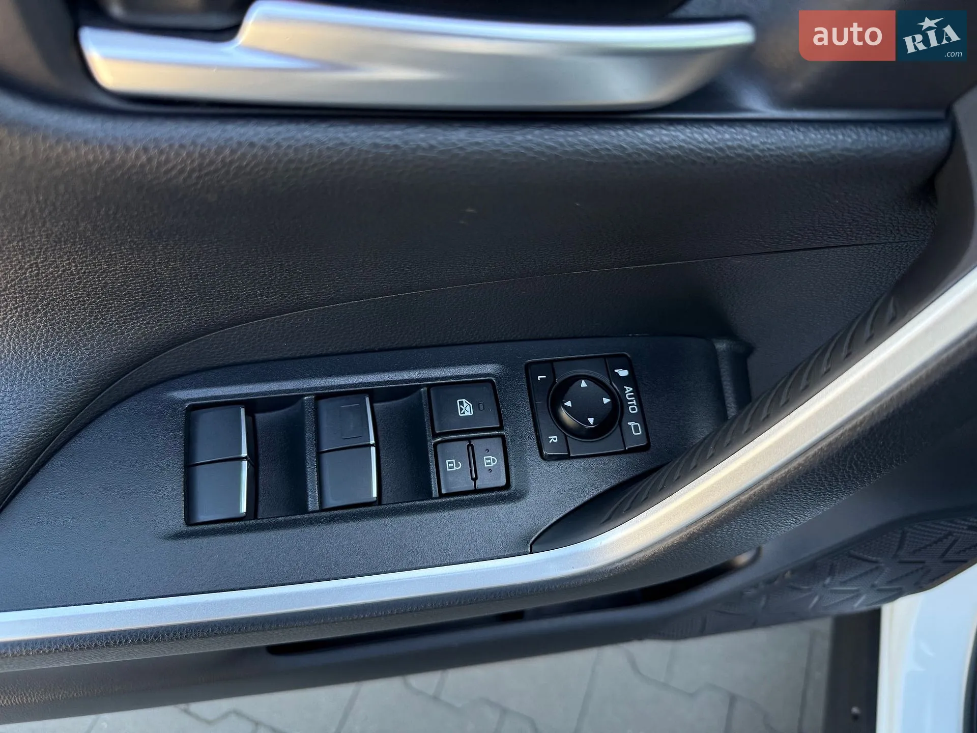 2019 Toyota RAV 4 - мініатюра 45