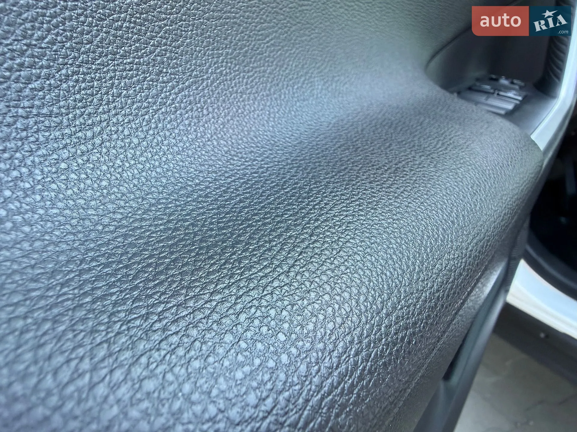 2019 Toyota RAV 4 - мініатюра 46