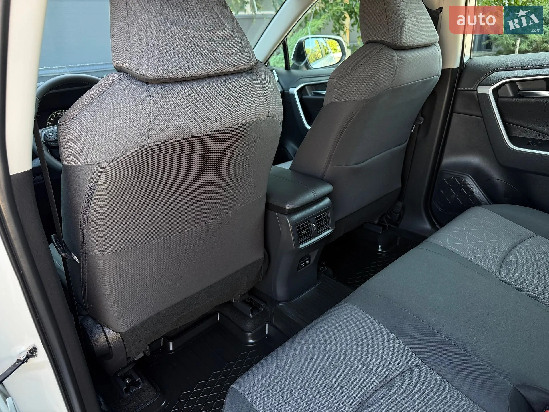 2019 Toyota RAV 4 - мініатюра 48